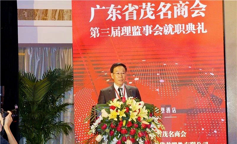 郑龙辉.jpg 郑龙辉.jpg